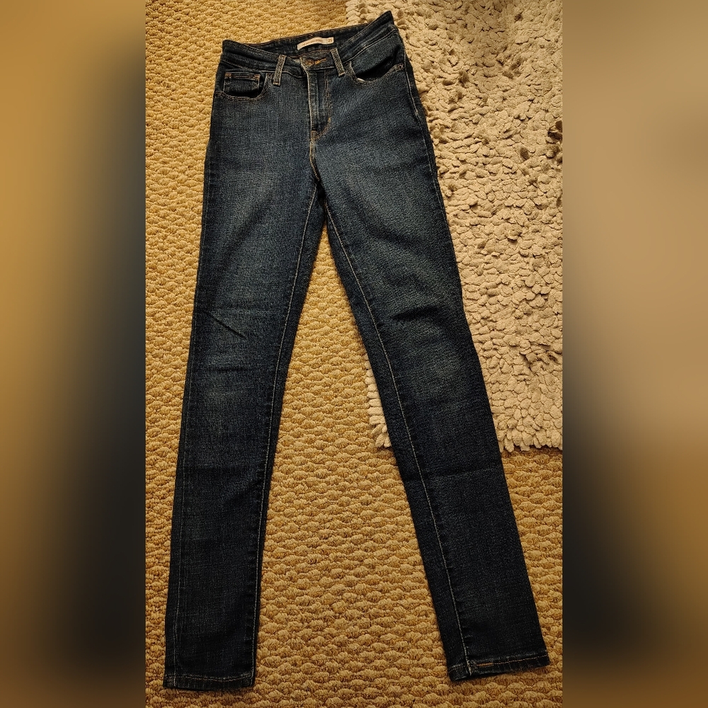 Levi's 721 High Rise Skinny Jeans